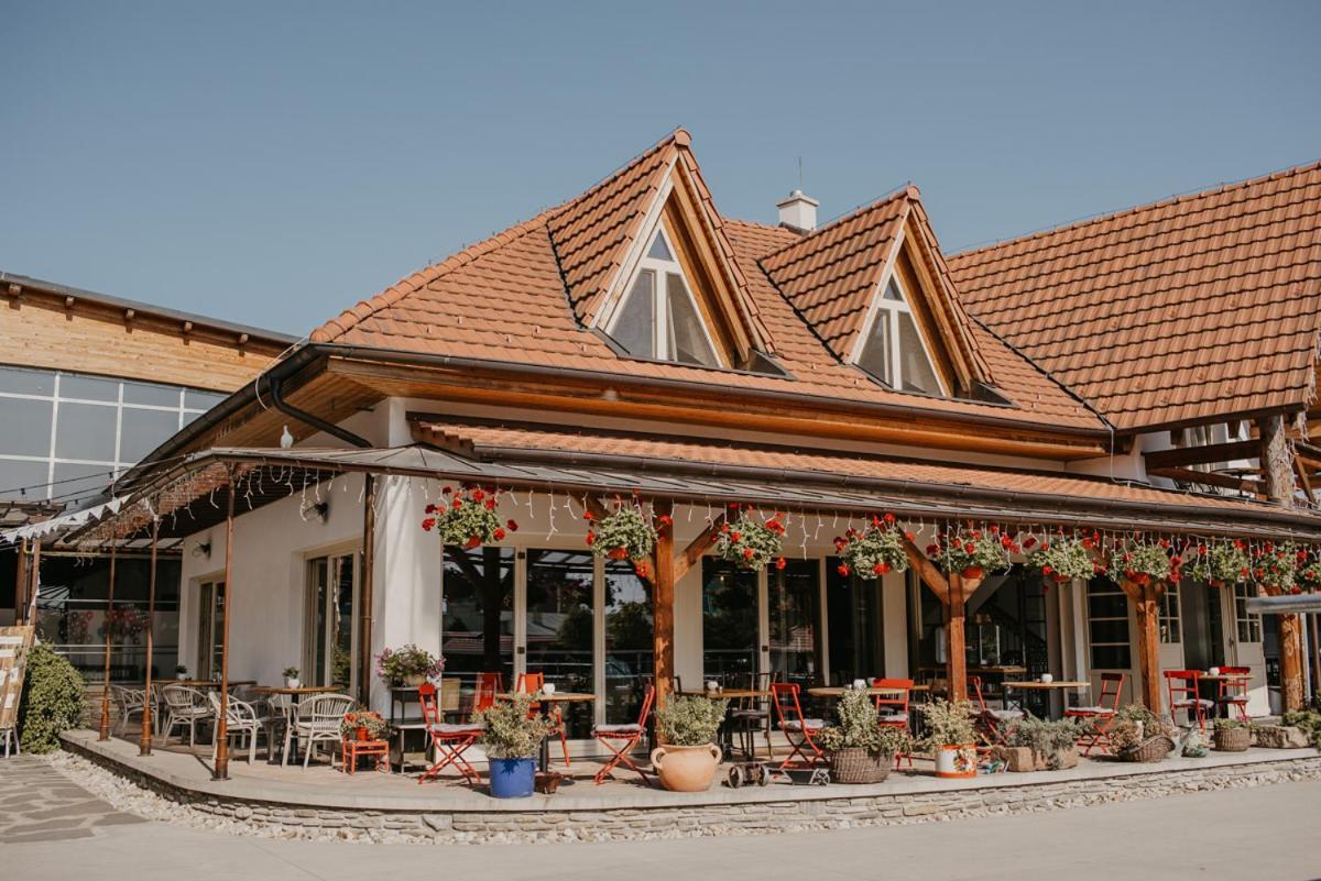 Pension Zwicker Presov Exterior photo